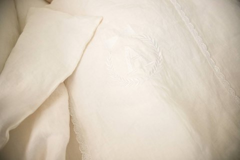 Zestaw do łóżeczka: personalizowana pościel 120x90 cm i ochraniacz, kremowy len Zestaw do łóżeczka: personalizowana pościel 120x90 cm i ochraniacz, kremowy len